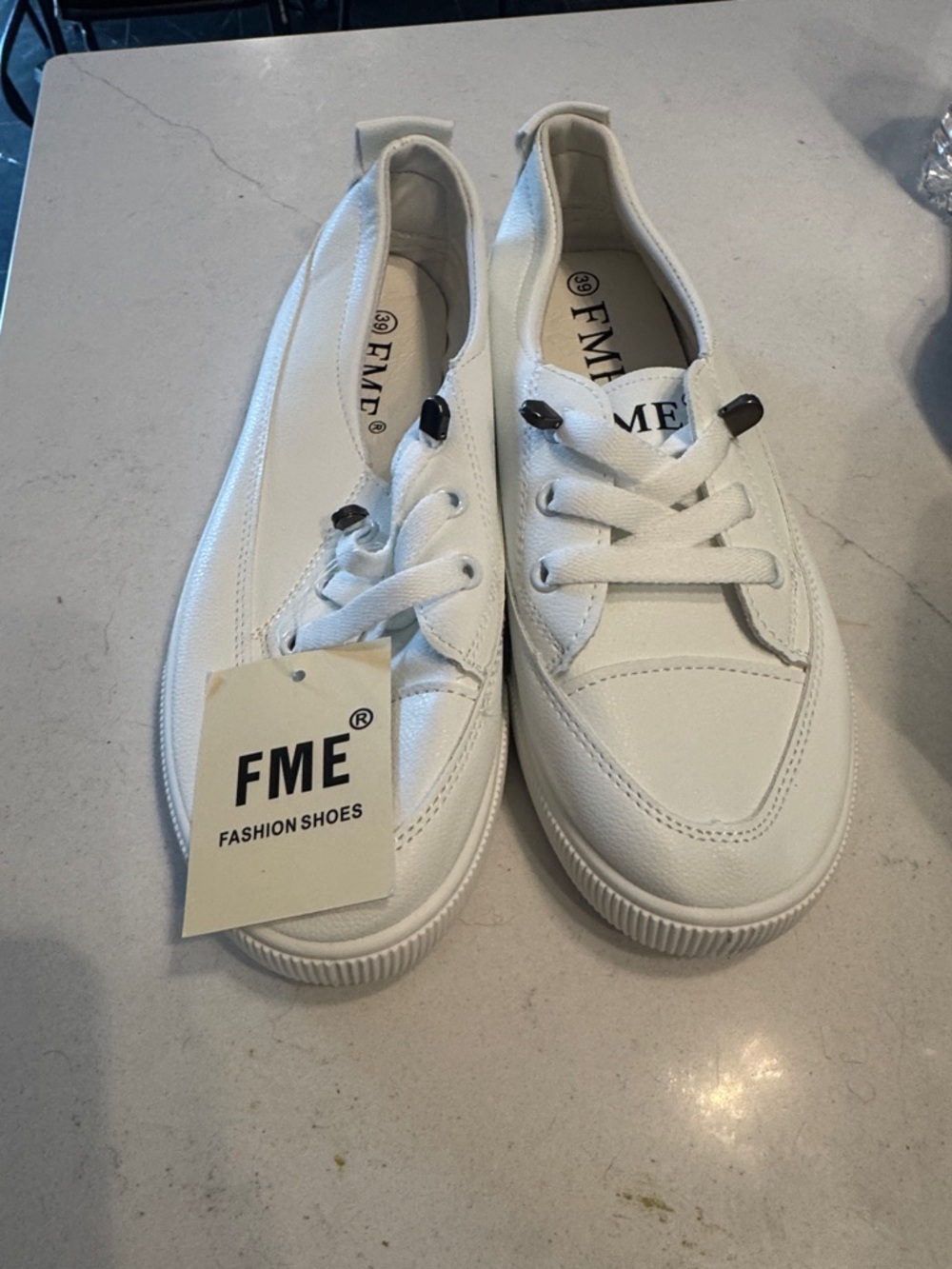 ME Makeover Essentials White Low-Top Lace-Up Women's Sneakers - Picture 1 of 5